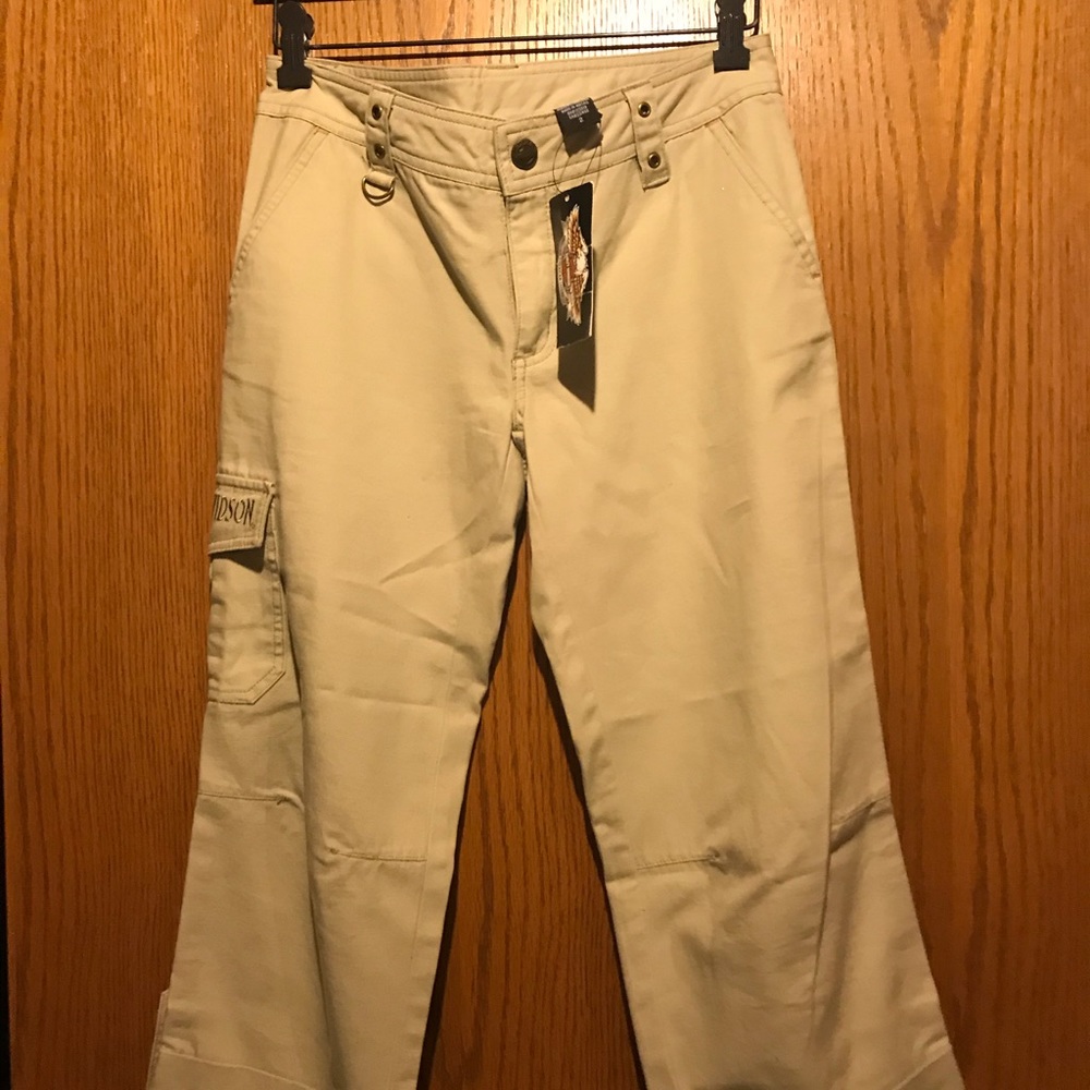 Harley Davidson women’s crop khakis NWT